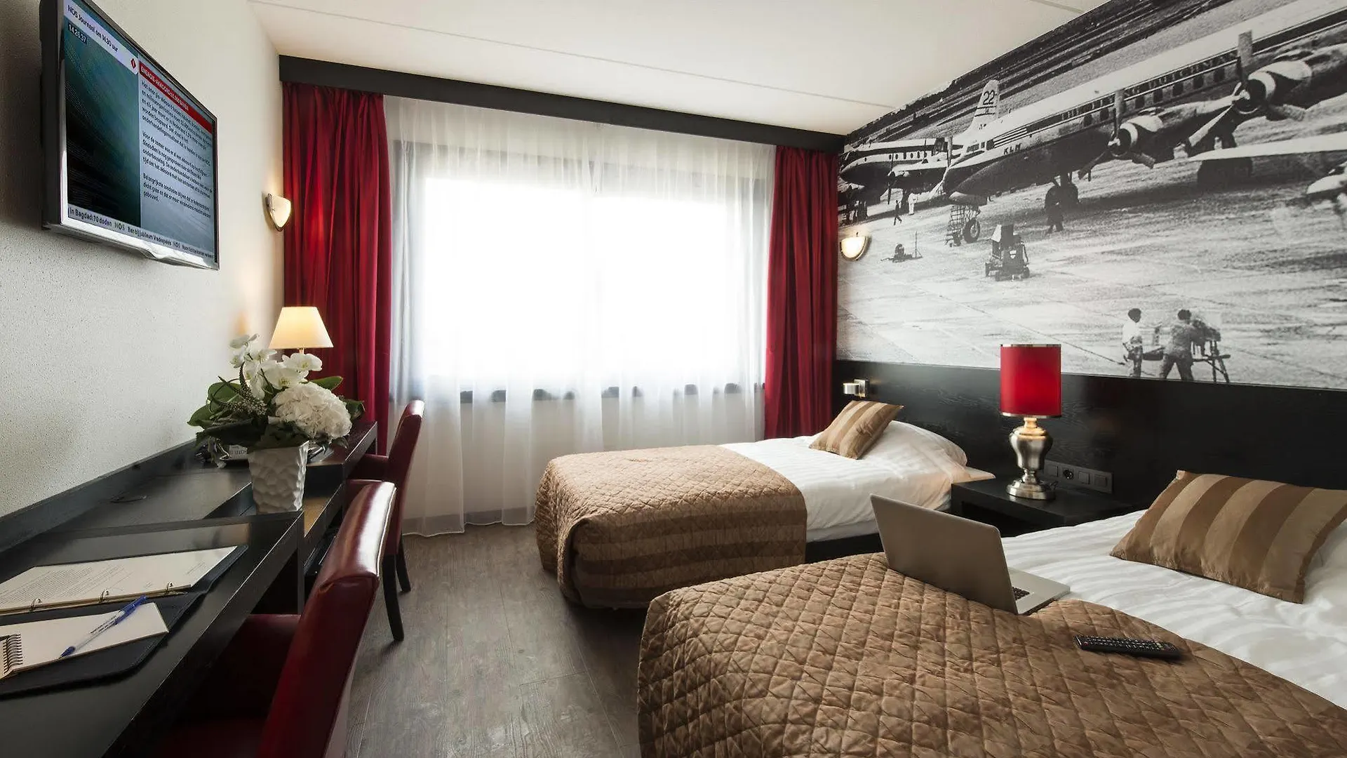 Bastion Hotel Amsterdam Airport Hoofddorp 4*,  Netherlands