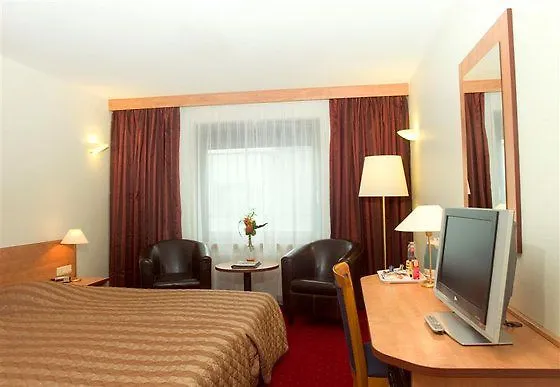 הופדורפ Bastion Hotel Amsterdam Airport